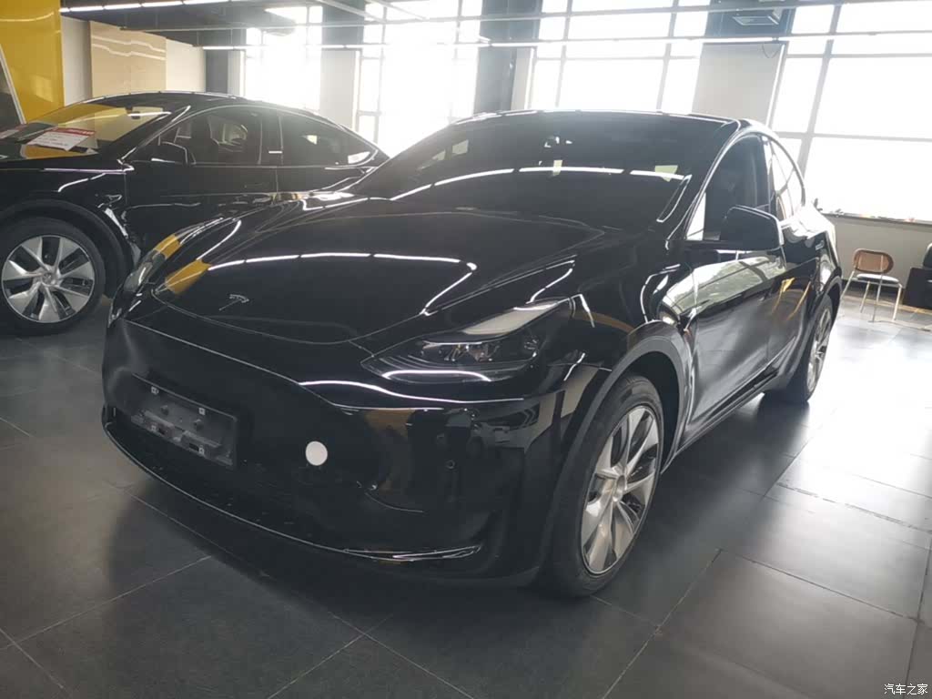 Tesla Model Y, 2022 2