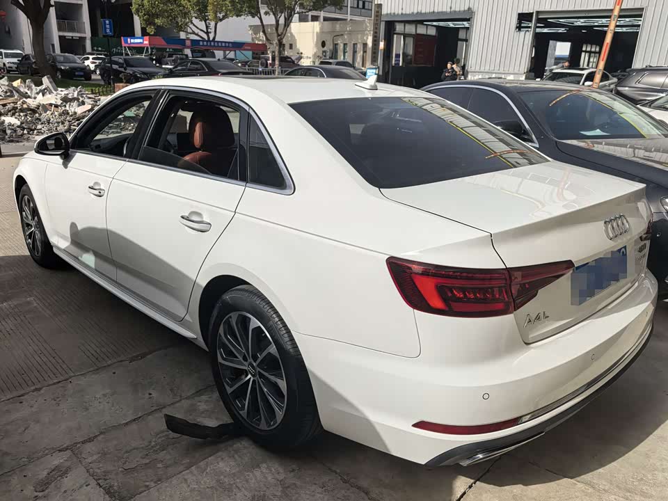 Audi A4L