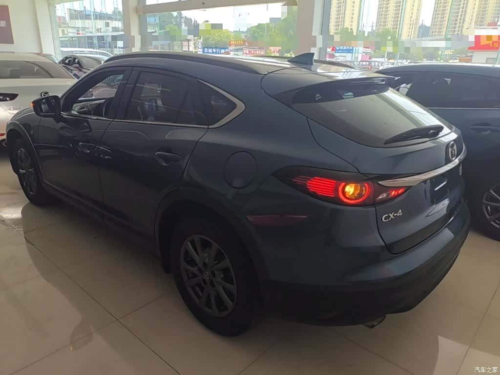 Mazda CX-4, 2020 все фото