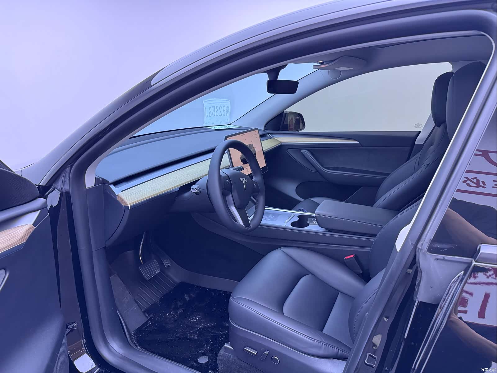 Tesla Model Y, 2023 8