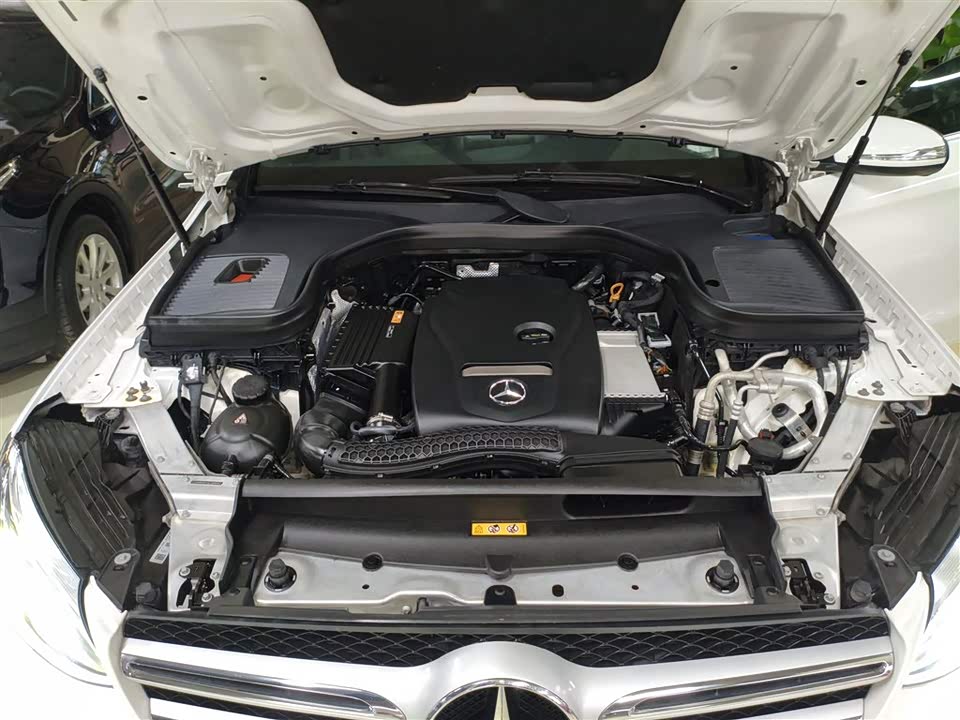 Mercedes-Benz GLC Mercedes-Benz GLC