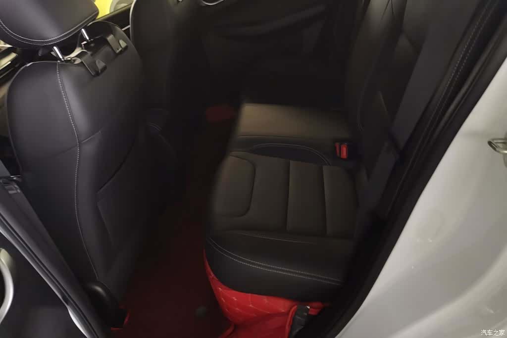 Geely EX3, 2022 11