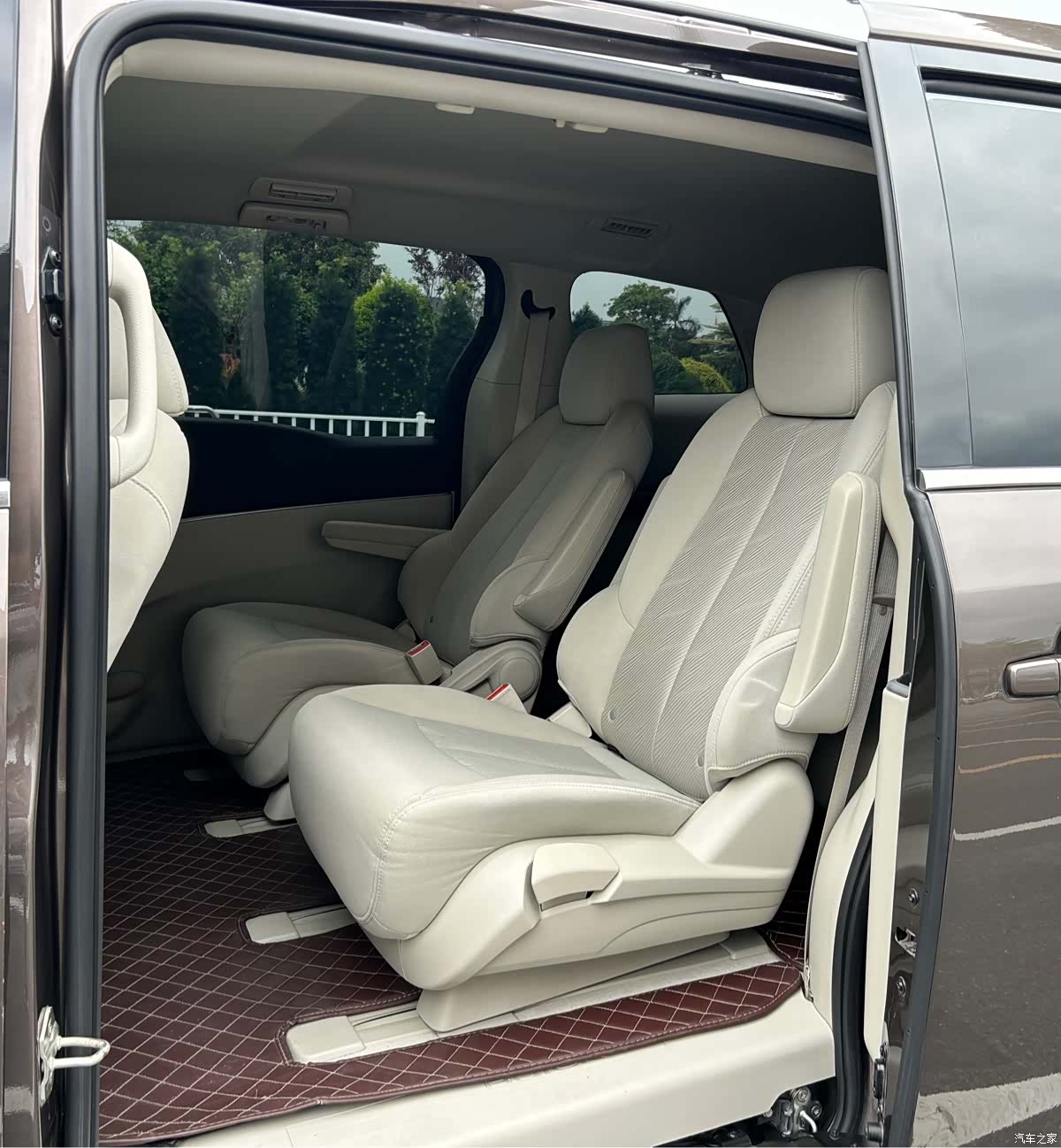 Buick GL8, 2024 9
