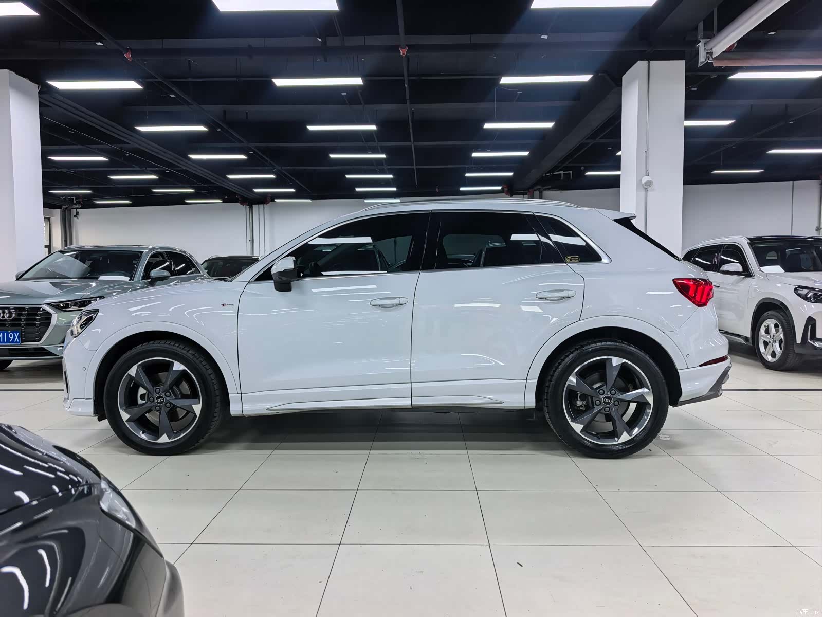 Audi Q3, 2022 7