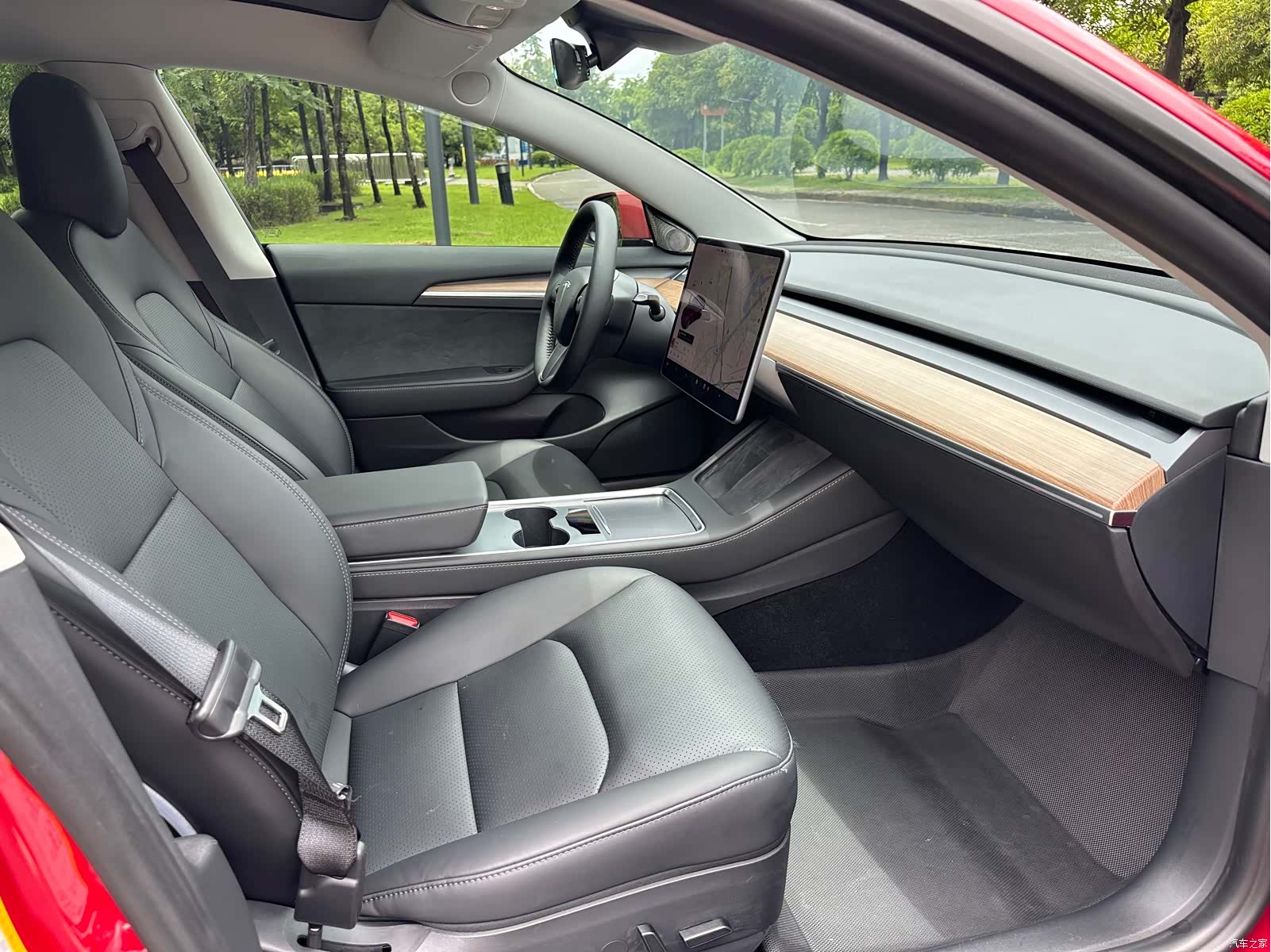 Tesla Model 3, 2021 13