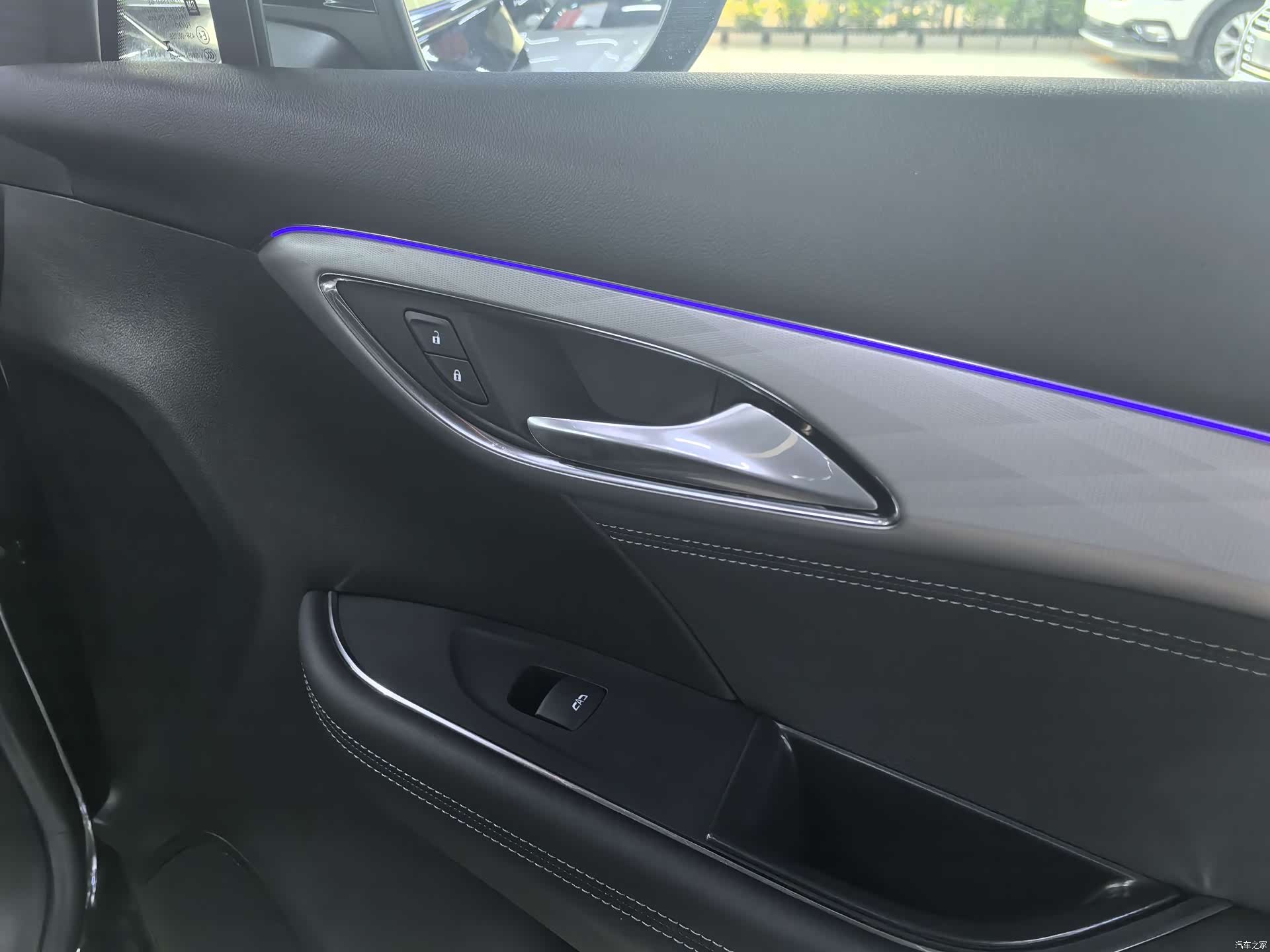 Buick Envision, 2025 12