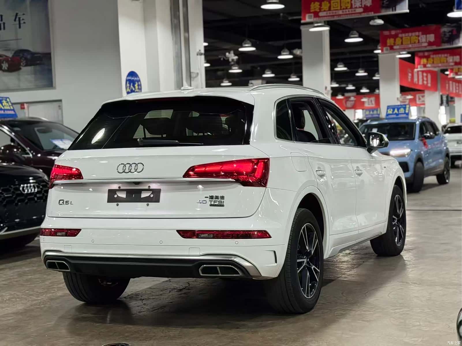Audi Q5L, 2021 все фото