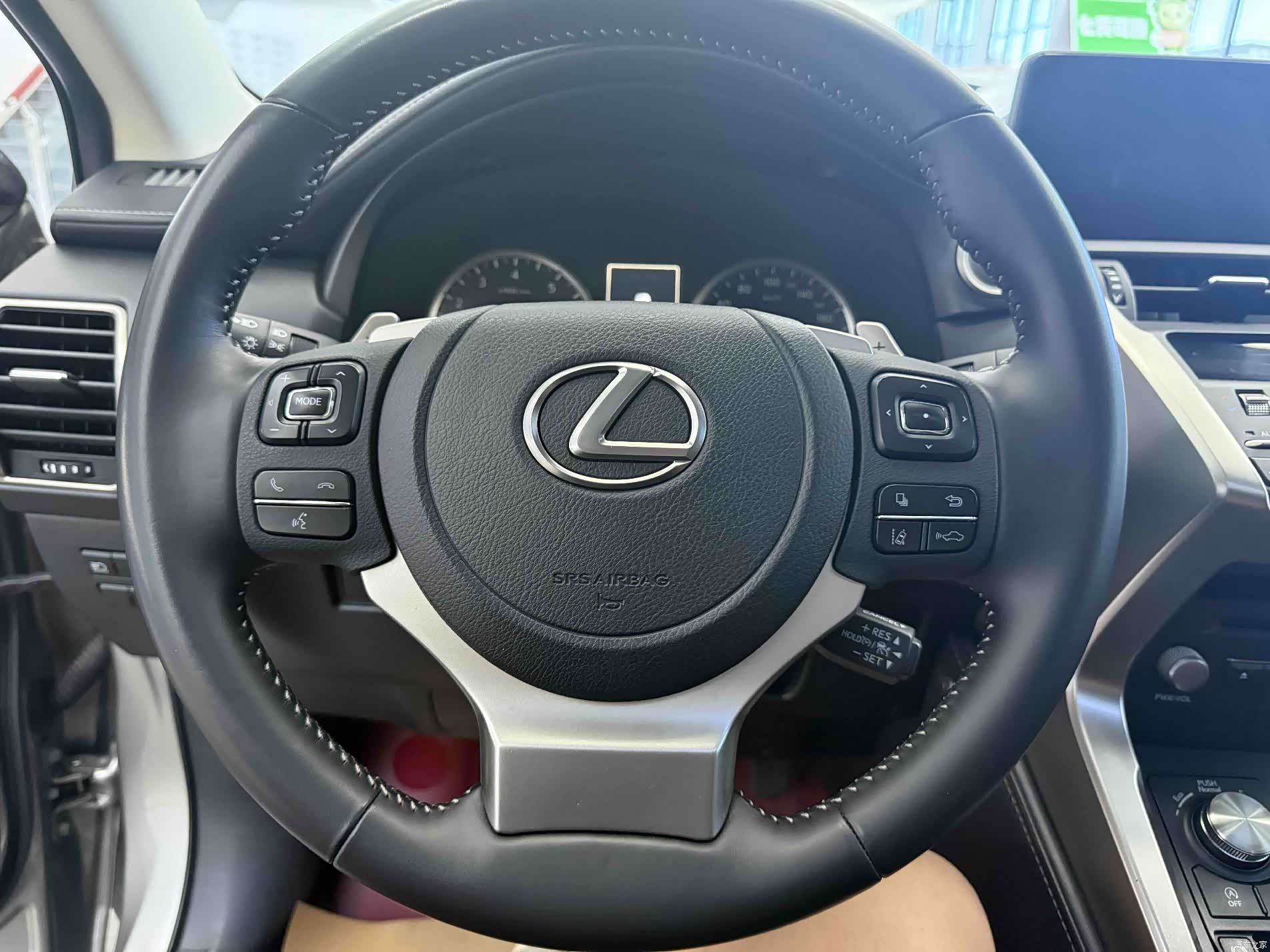 Lexus NX, 2020 10