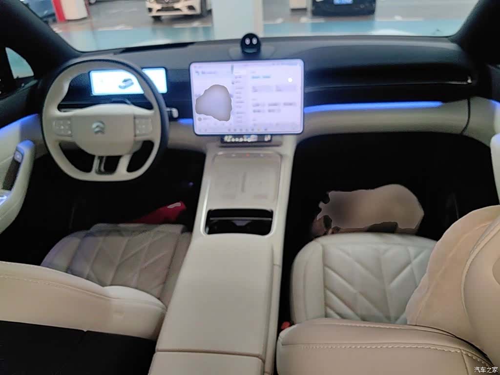 NIO ES6, 2025 10
