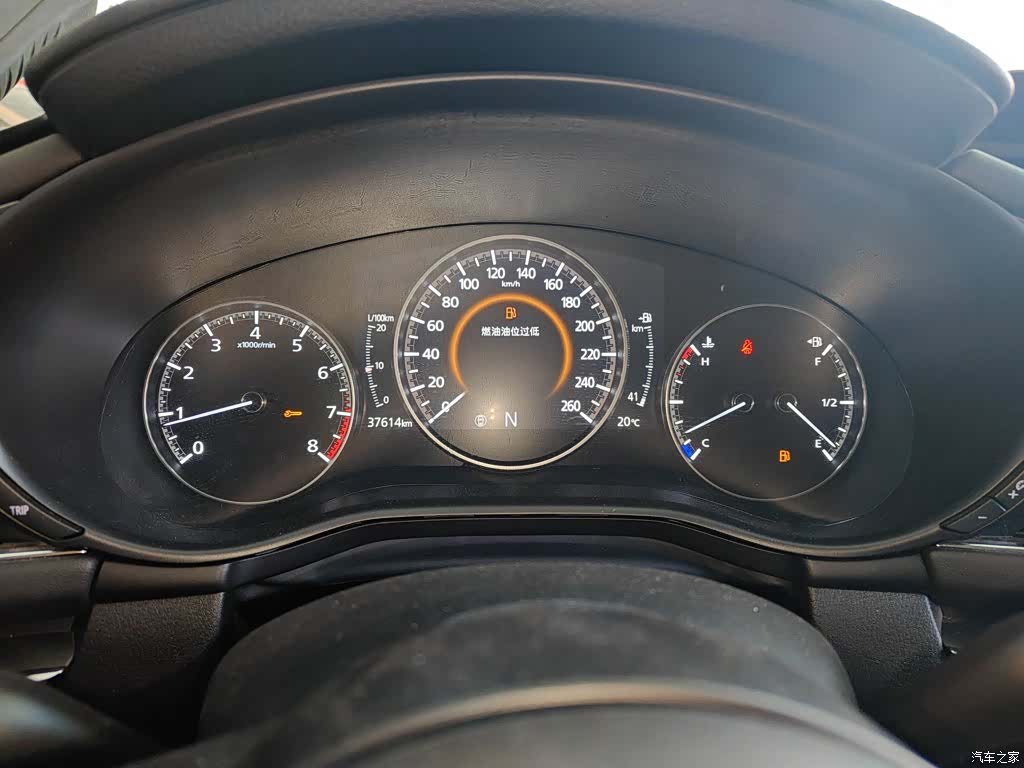 Mazda Mazda3, 2022 8