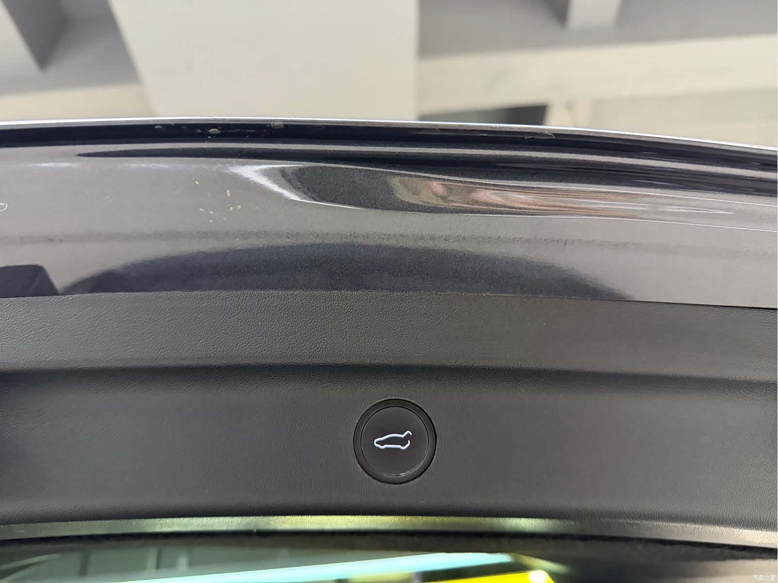 Tesla Model Y, 2023 12