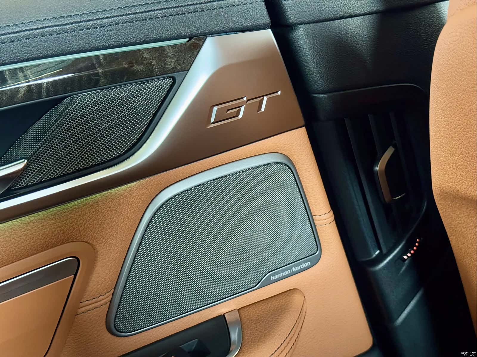 BMW 6 Series GT, 2018 13