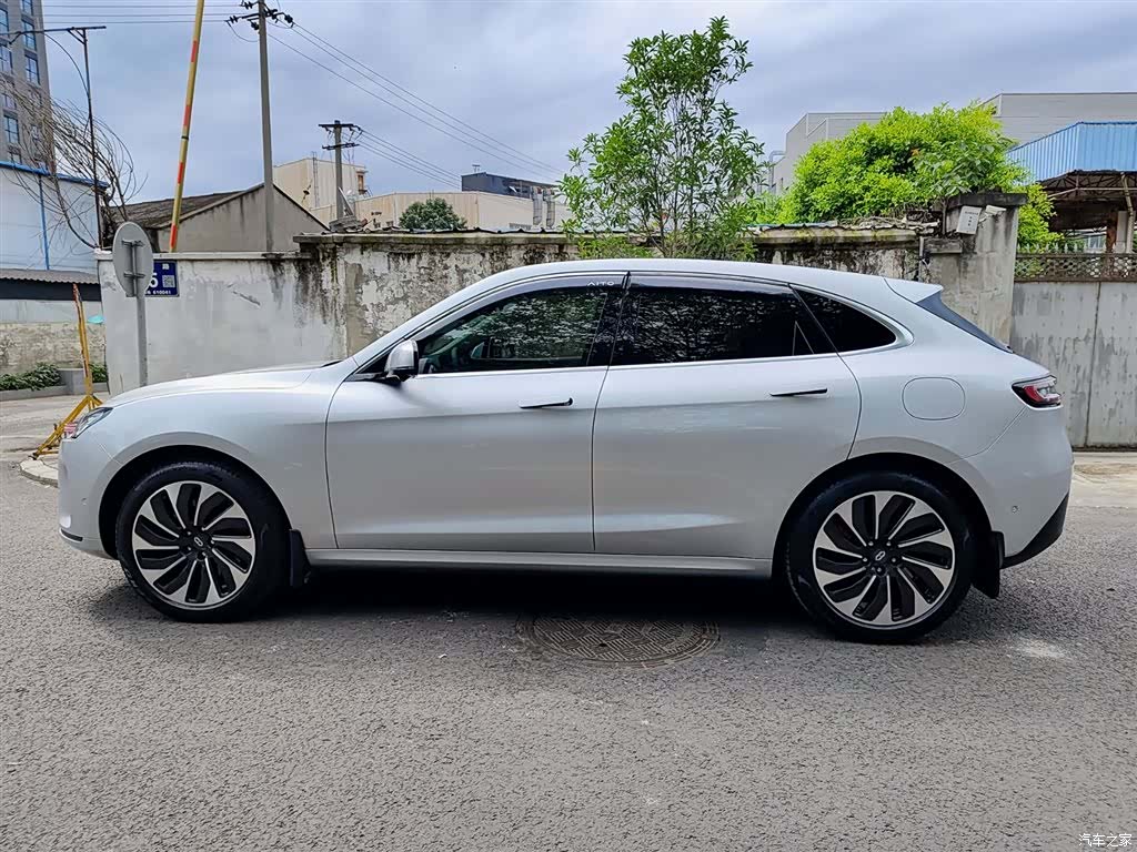 AITO M5, 2022 3