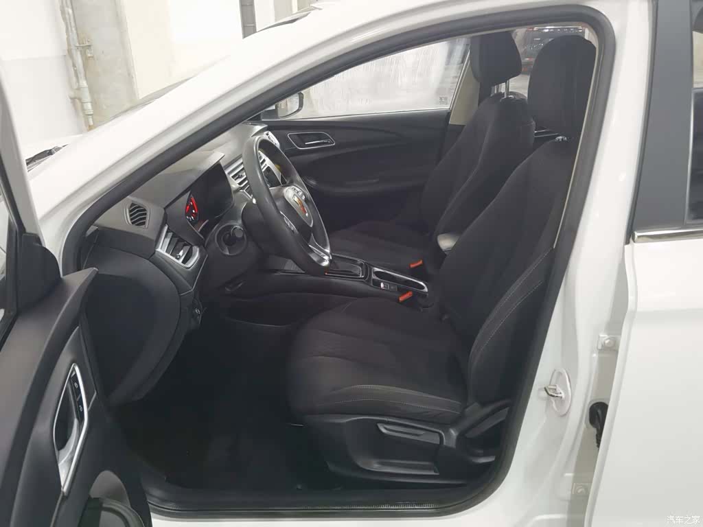 Roewe i5, 2019 10
