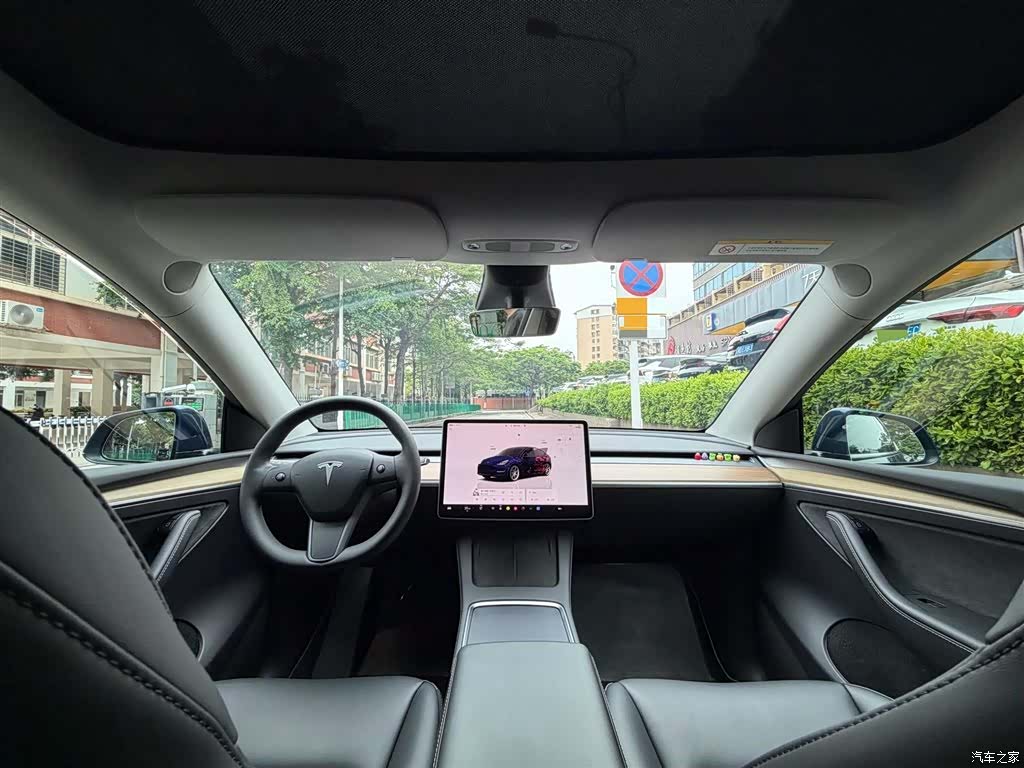 Tesla Model Y, 2023 6