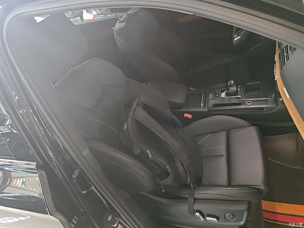 Audi Q5L, 2024 25
