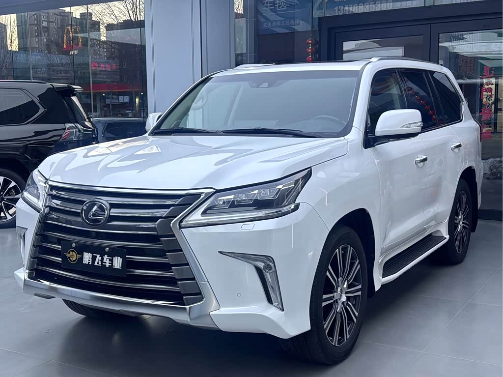 Lexus LX