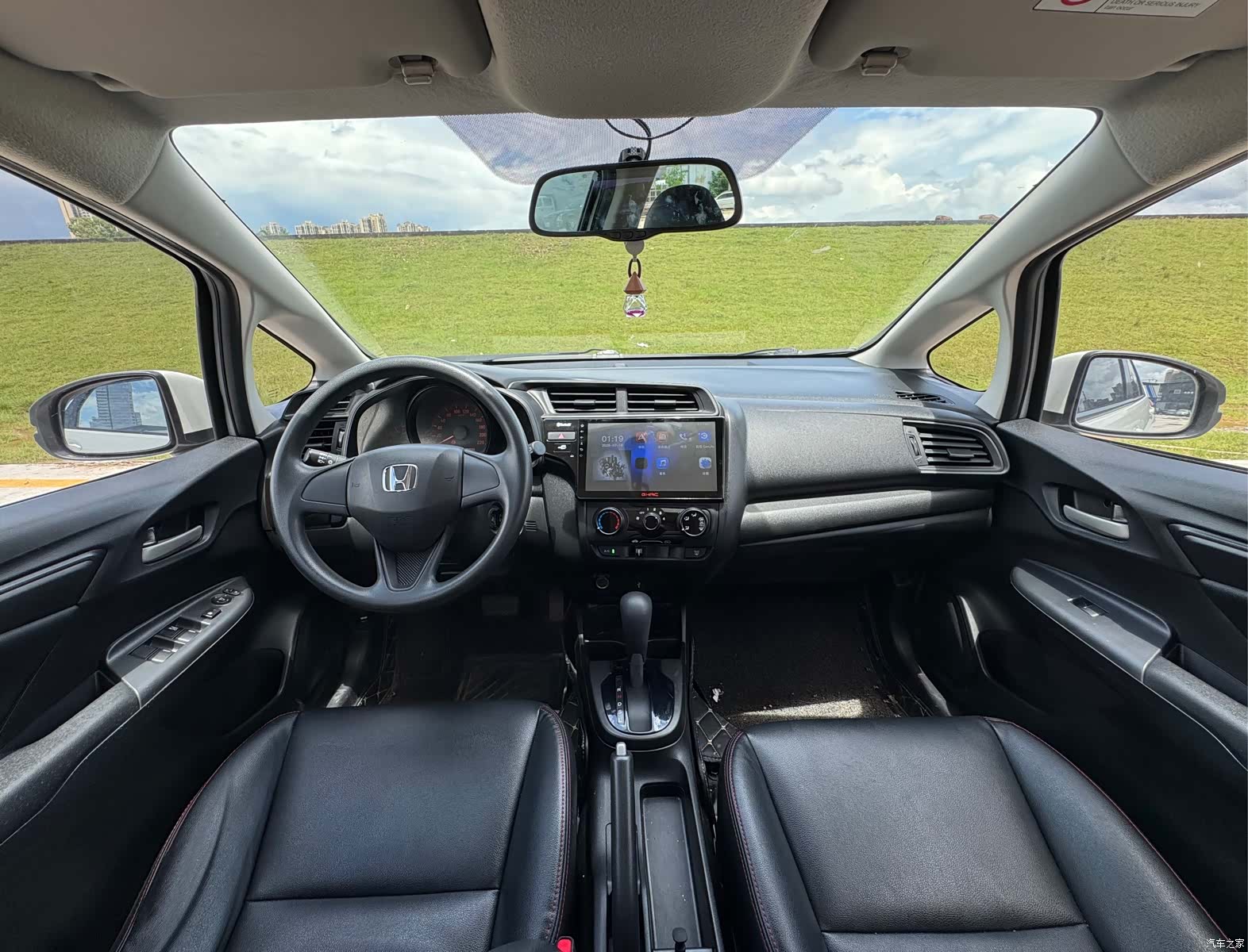 Honda Fit, 2018 все фото