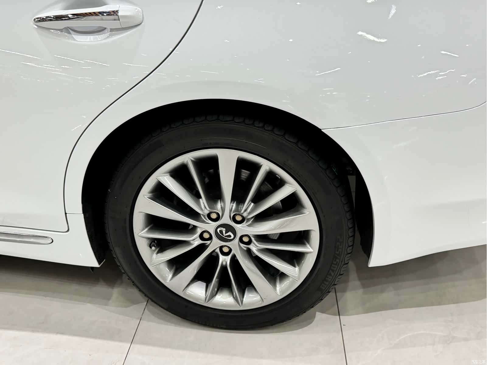 Infiniti Q50L, 2018 16
