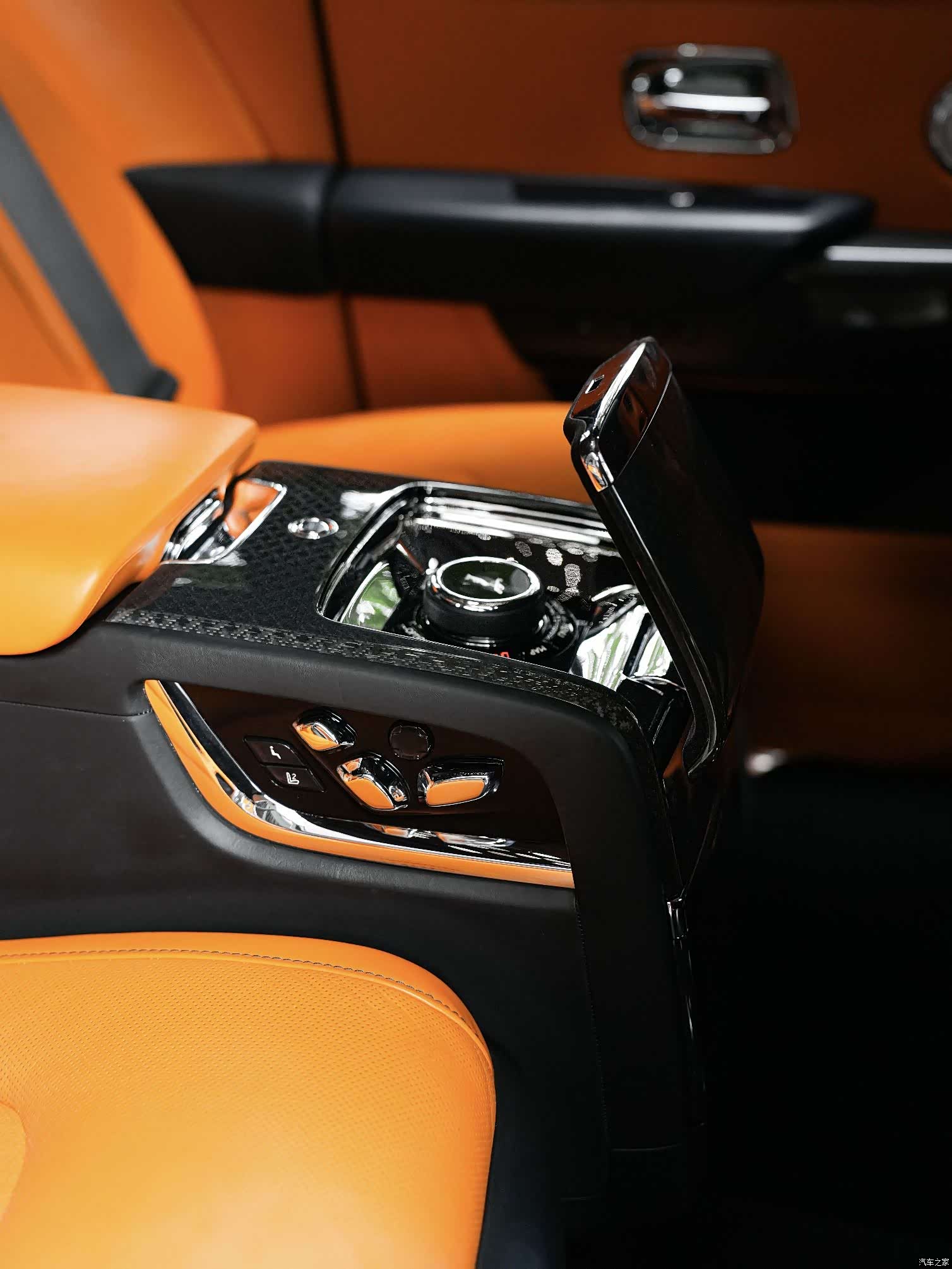 Rolls-Royce Cullinan, 2022 18