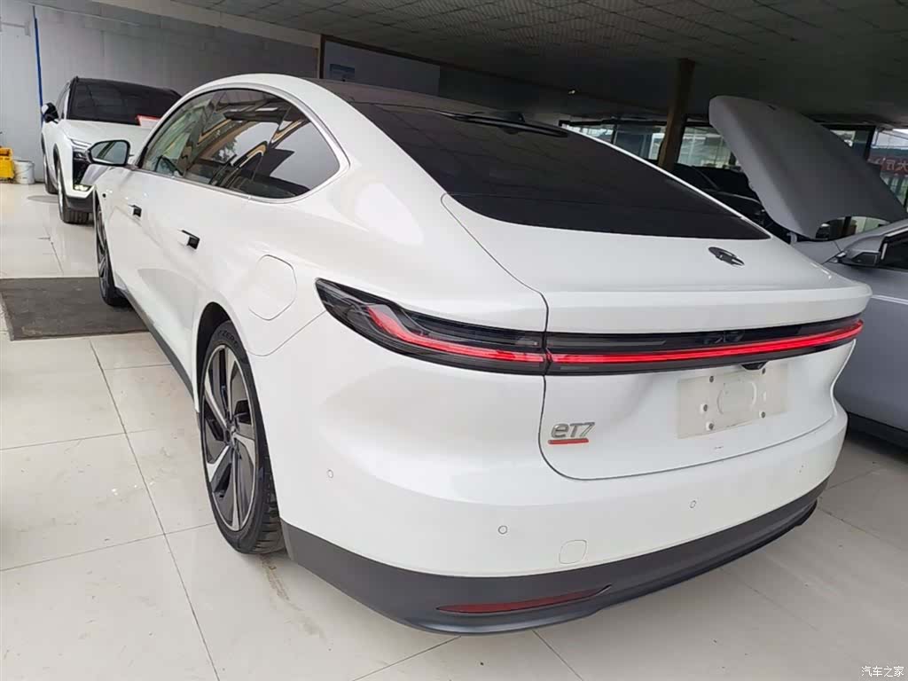 NIO ET7, 2023 все фото