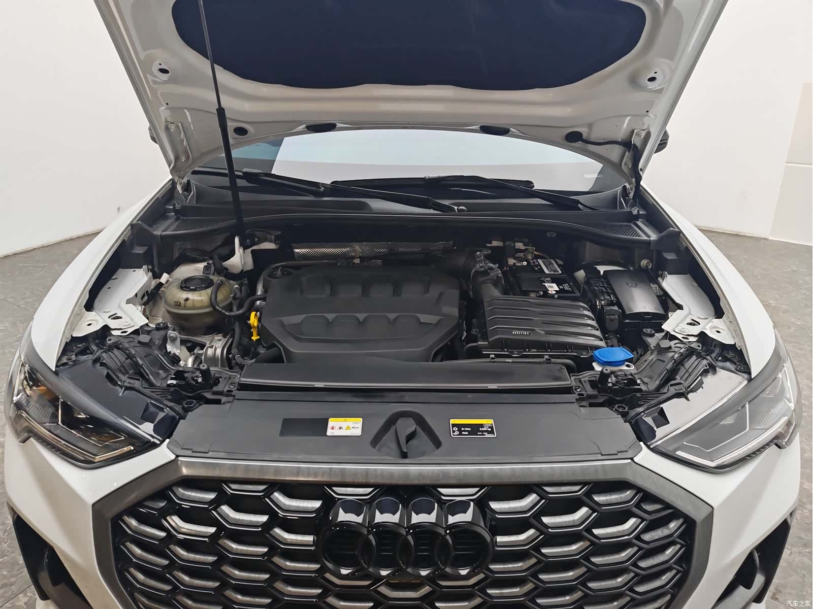 Audi Q3, 2024 12