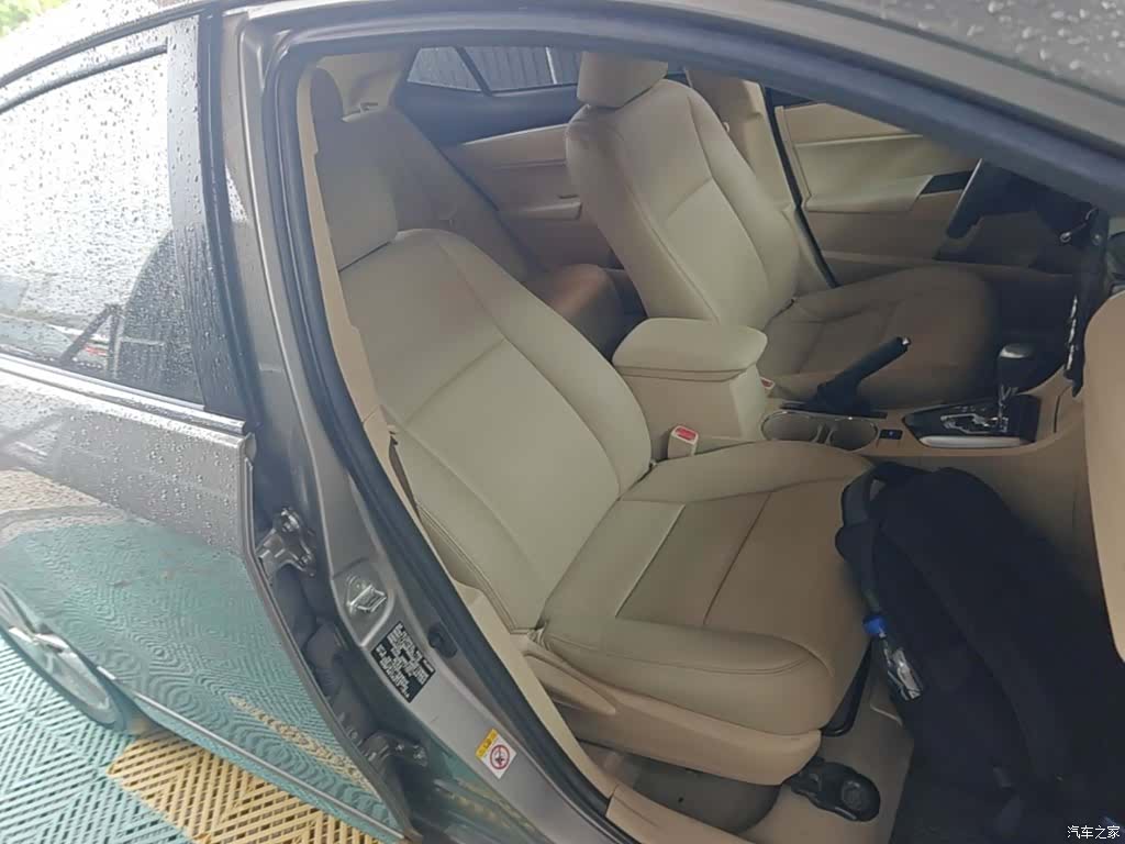 Toyota Corolla, 2015 25