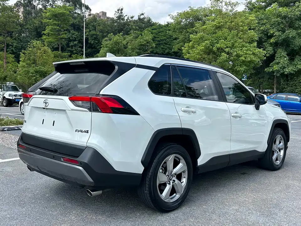 Toyota RAV4 Rongfang