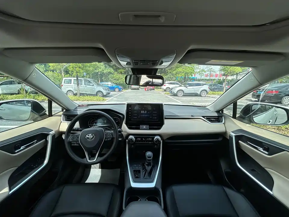 Toyota RAV4 Rongfang