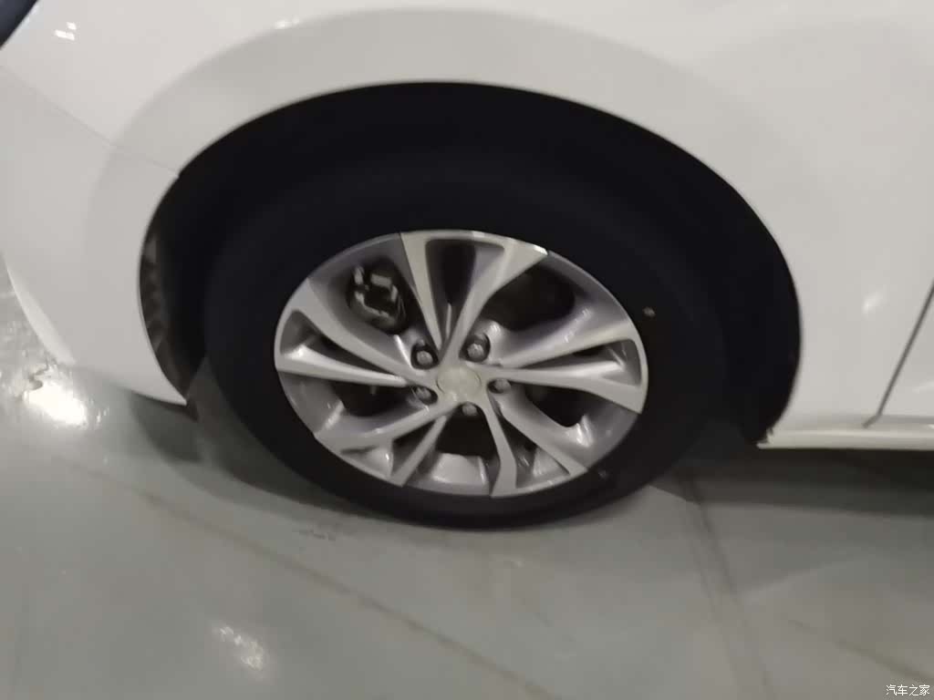 Buick Verano, 2024 23