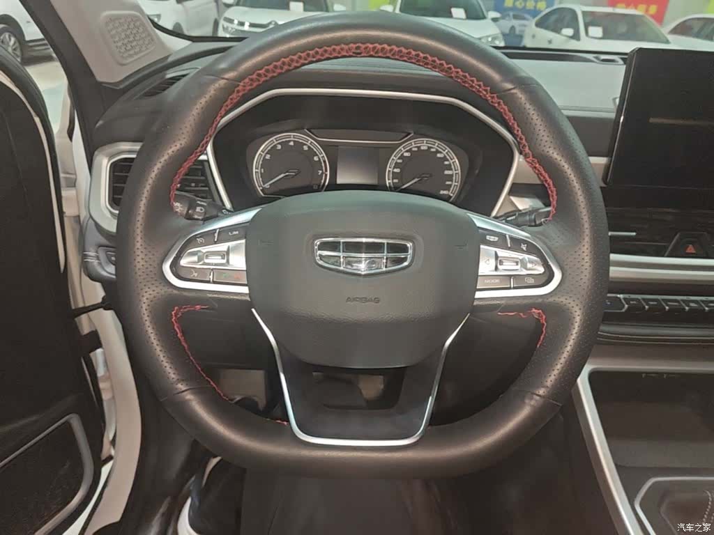Geely X6, 2021 11