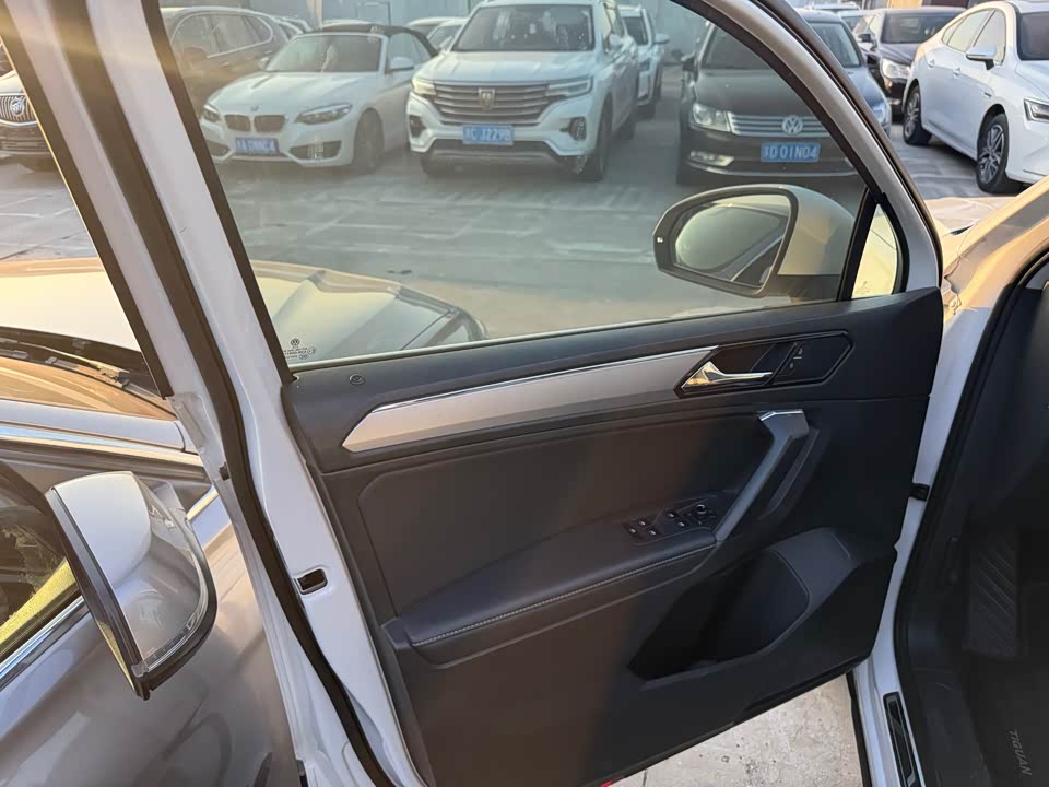 Volkswagen Tiguan L Volkswagen Tiguan L