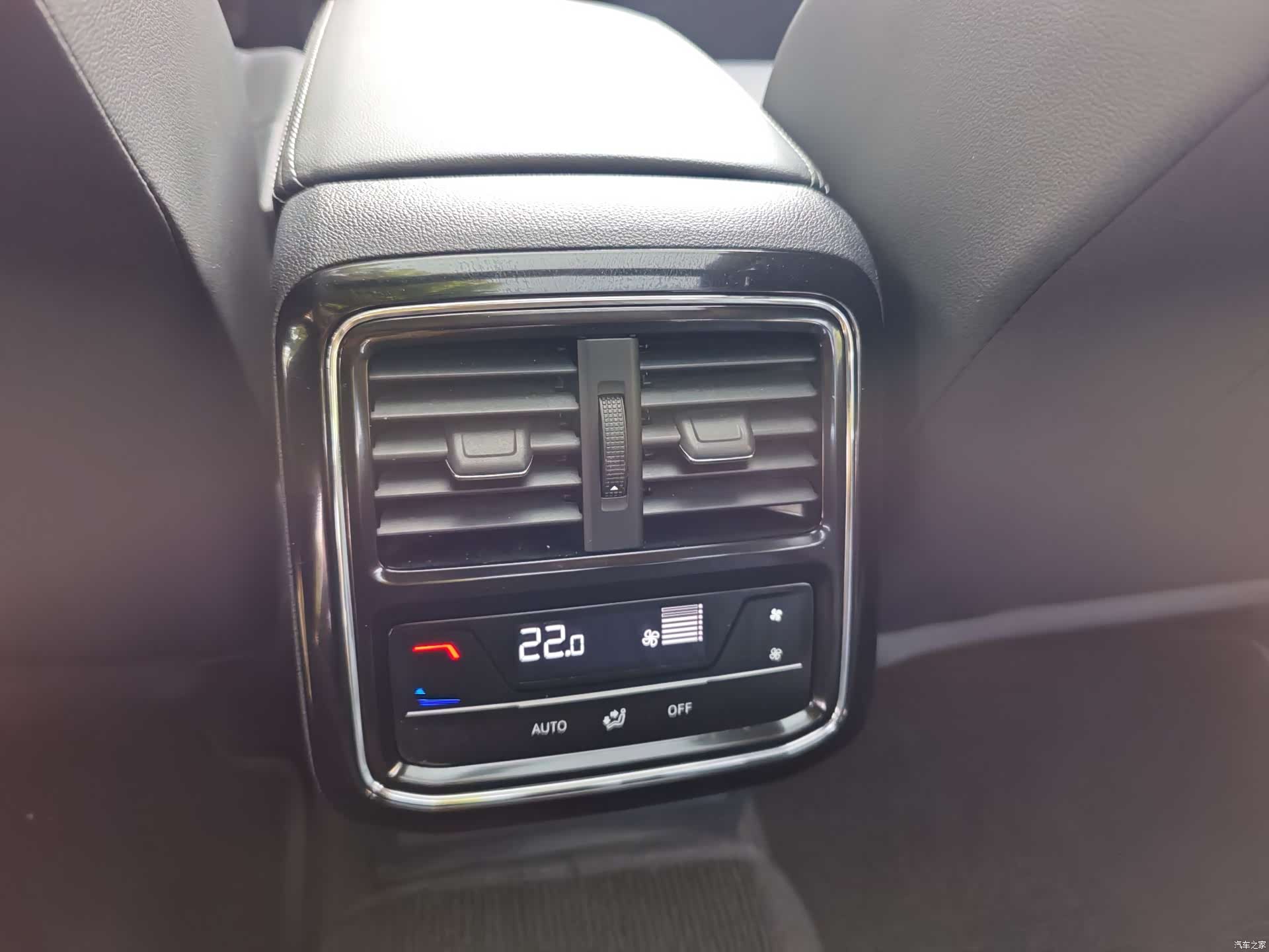 Volkswagen Passat, 2026 13