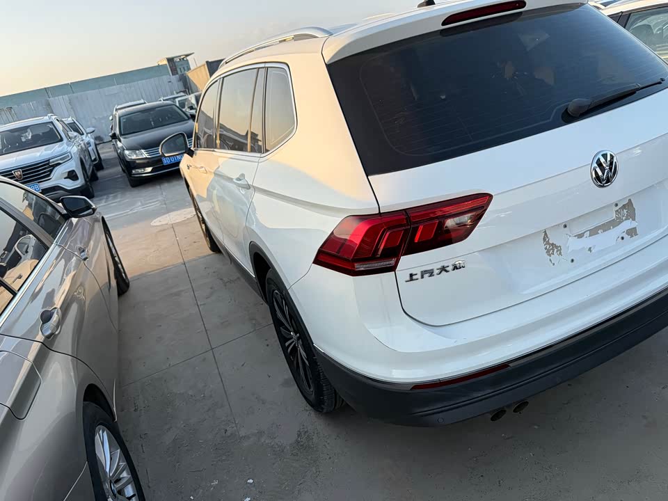 Volkswagen Tiguan L Volkswagen Tiguan L