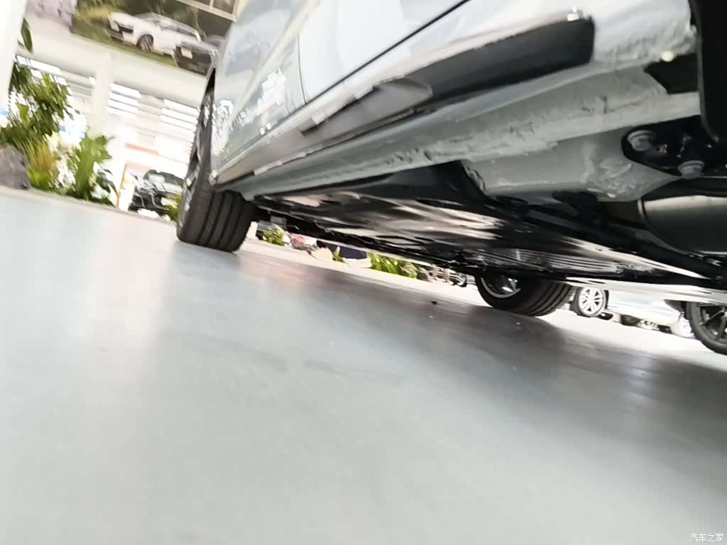 Audi Flying Spur, 2026 22