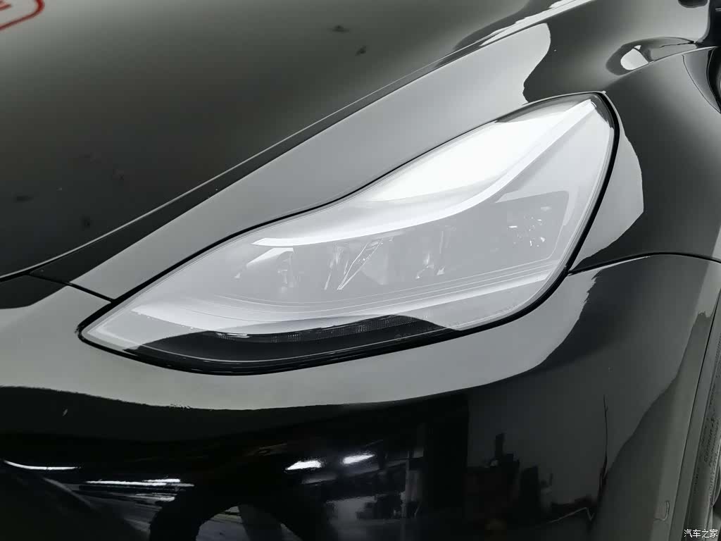 Tesla Model Y, 2024 7