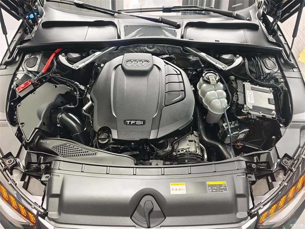 Audi A4L, 2022 8