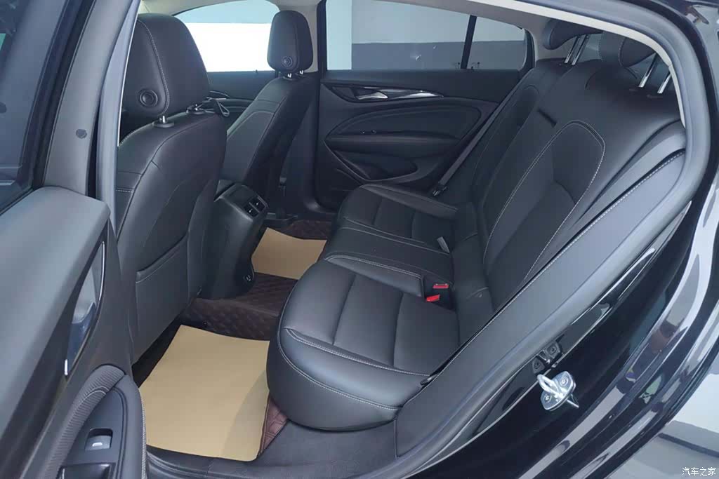 Buick Regal, 2023 11