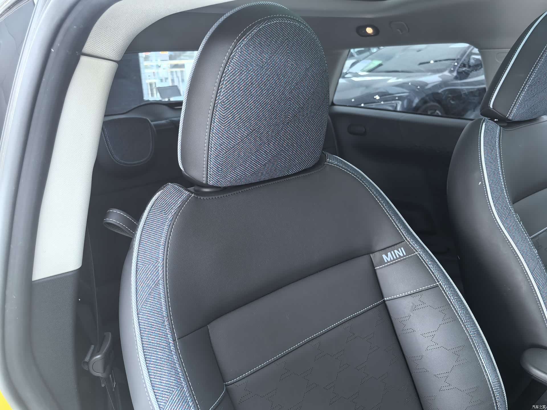 Mini Cooper, 2025 12
