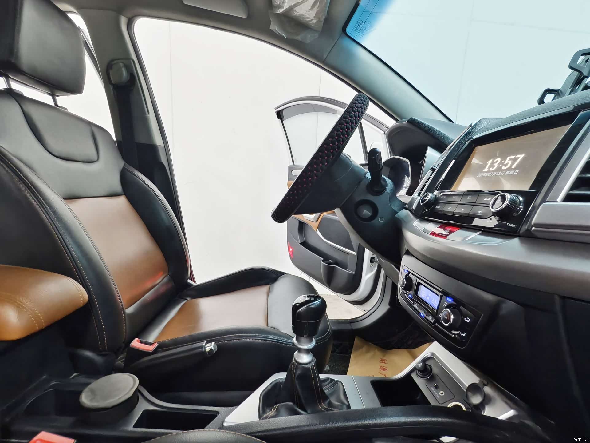 JAC S3, 2015 15