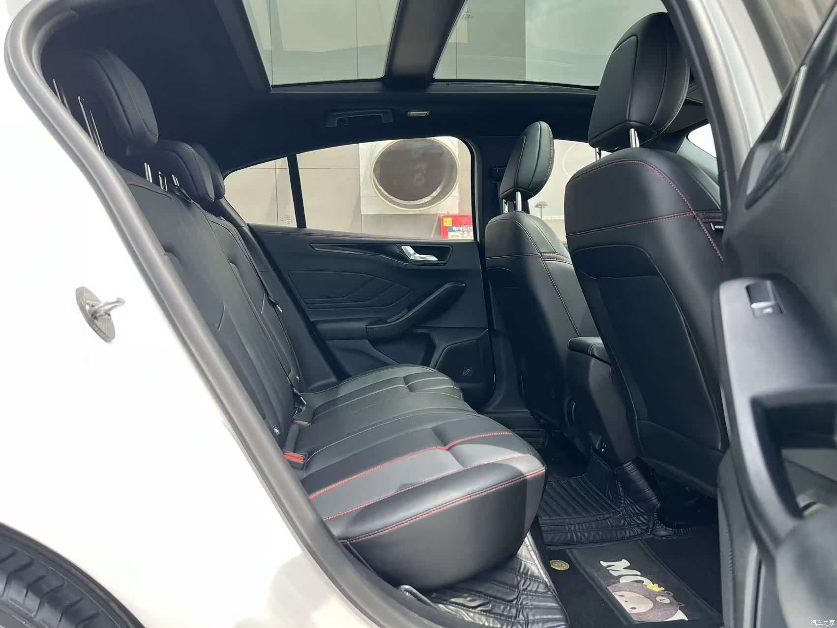 Ford Focus, 2022 17