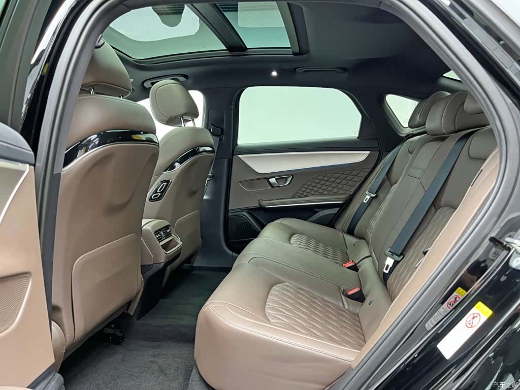 BYD Han, 2023 16