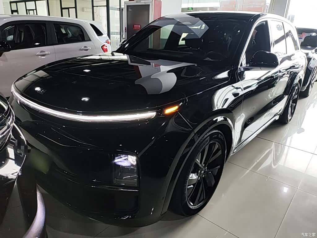 Li Auto L8, 2023 1