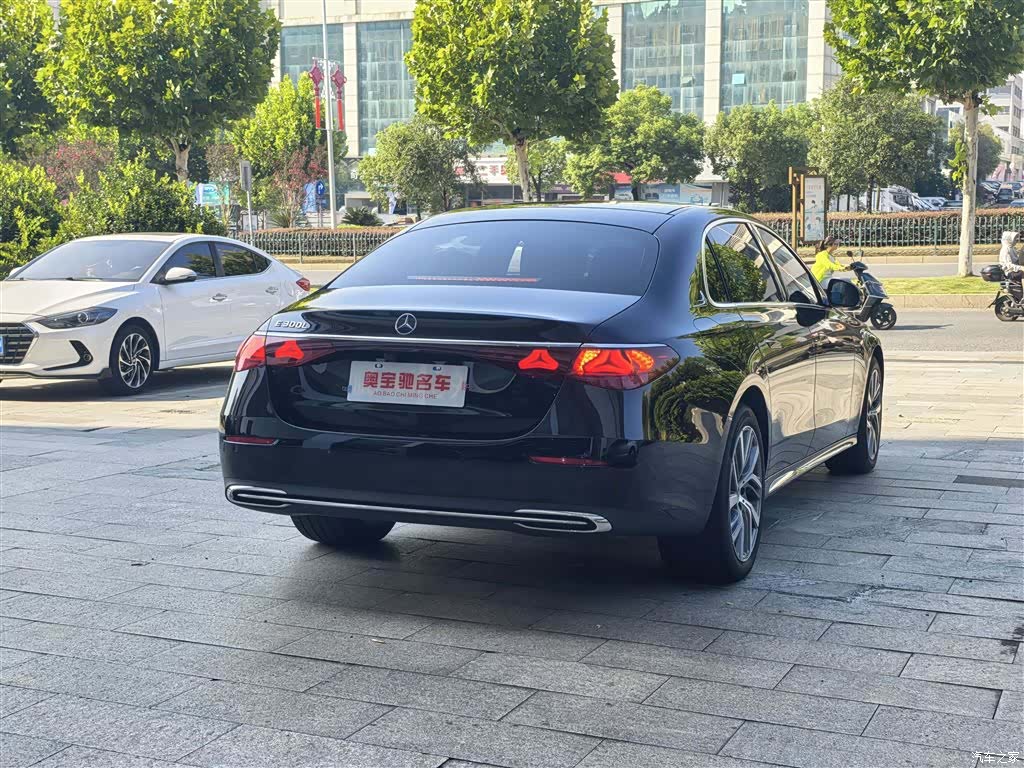 Mercedes-Benz E-Class, 2025 7
