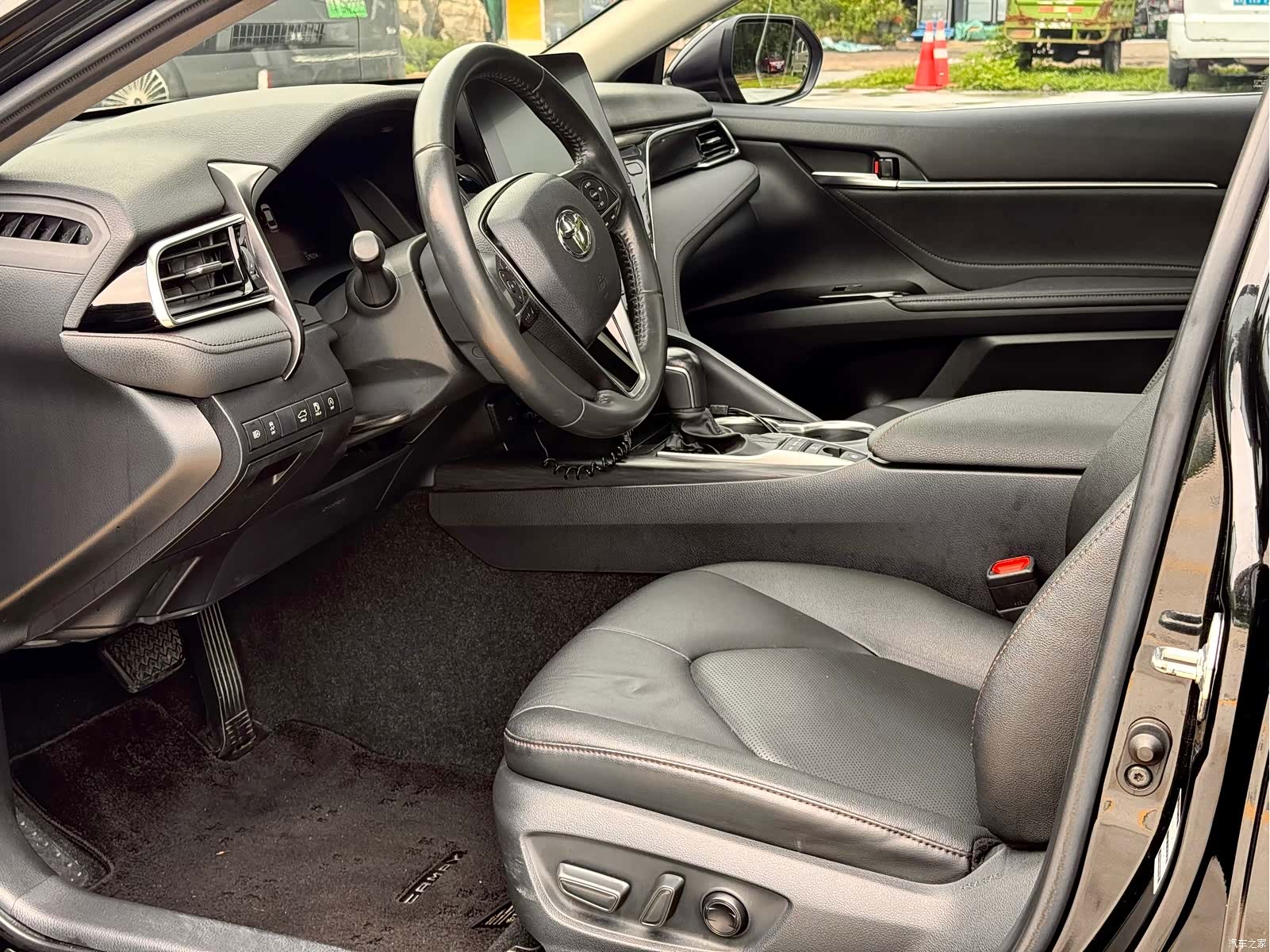Toyota Camry, 2021 7