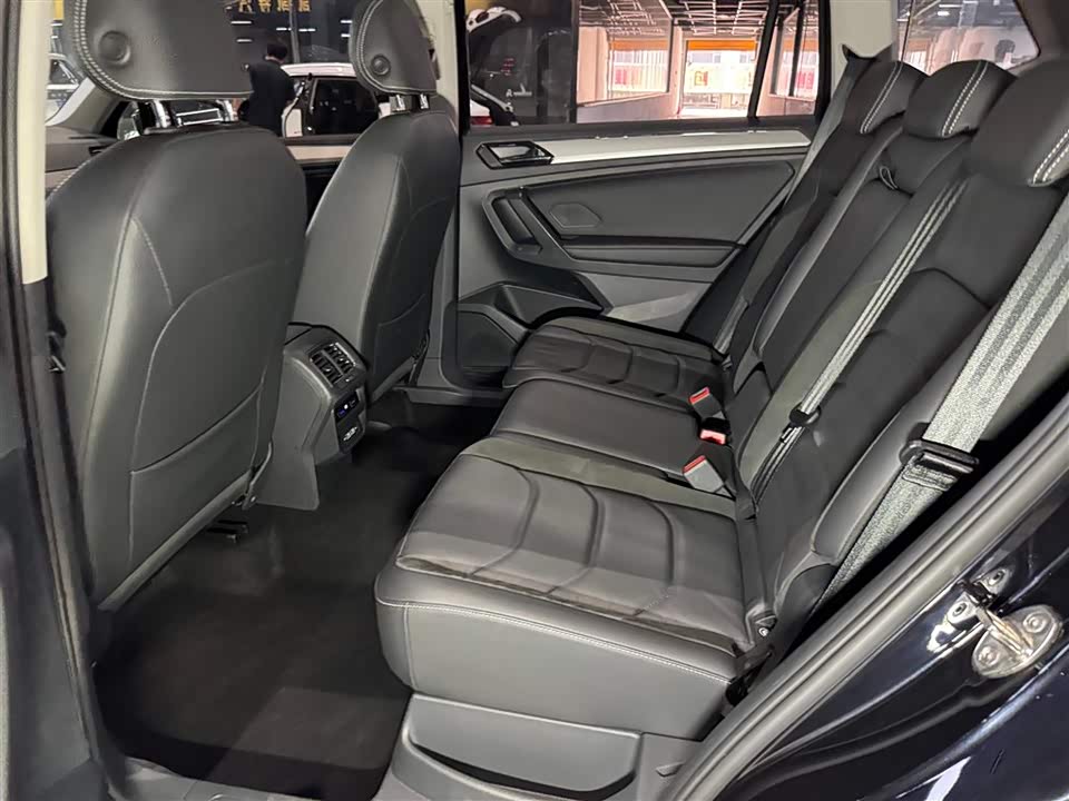 Volkswagen Tiguan L Volkswagen Tiguan L