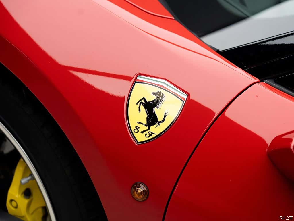 Ferrari 488, 2018 4