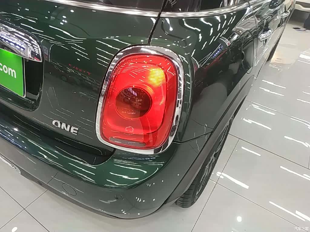 Mini ONE, 2018 8