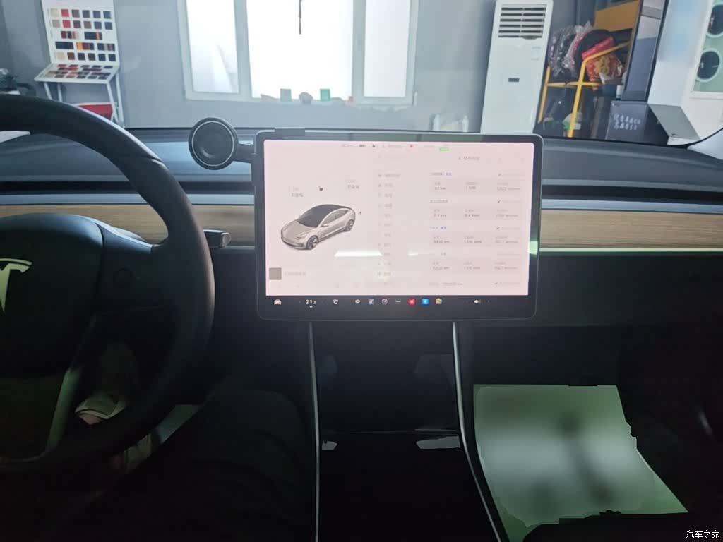 Tesla Model 3, 2020 10