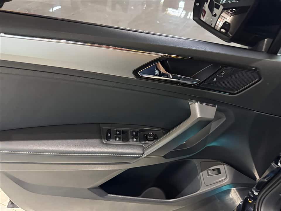 Volkswagen Tiguan L Volkswagen Tiguan L